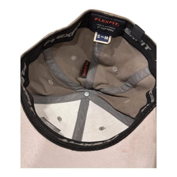 Milwaukee Hat Cap Fitted Mens Small Medium Khaki Flexfit Workwear Yupoong Tools - Picture 6 of 7